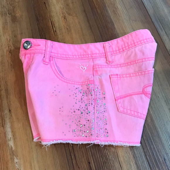 Girls really cute shorts - Picture 3 of 4